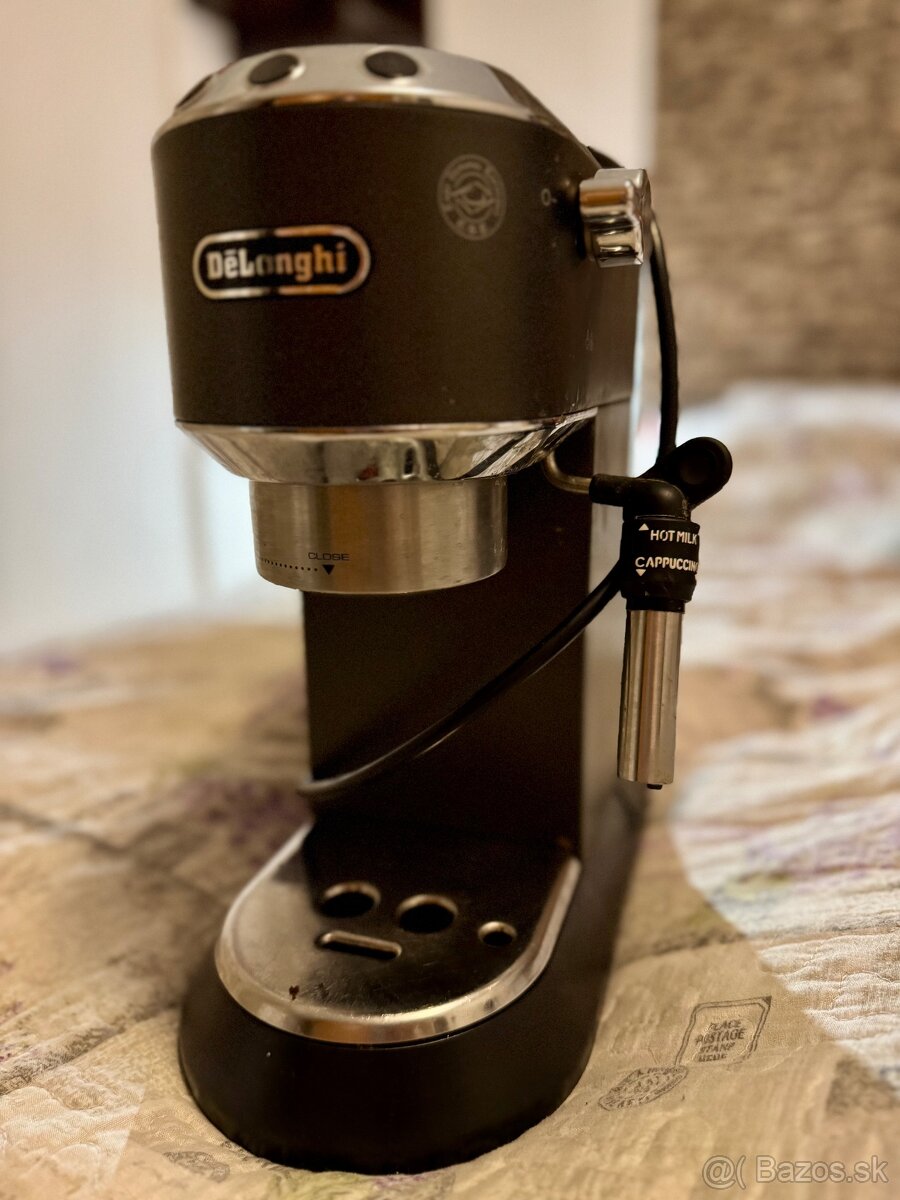 DeLonghi kávovar
