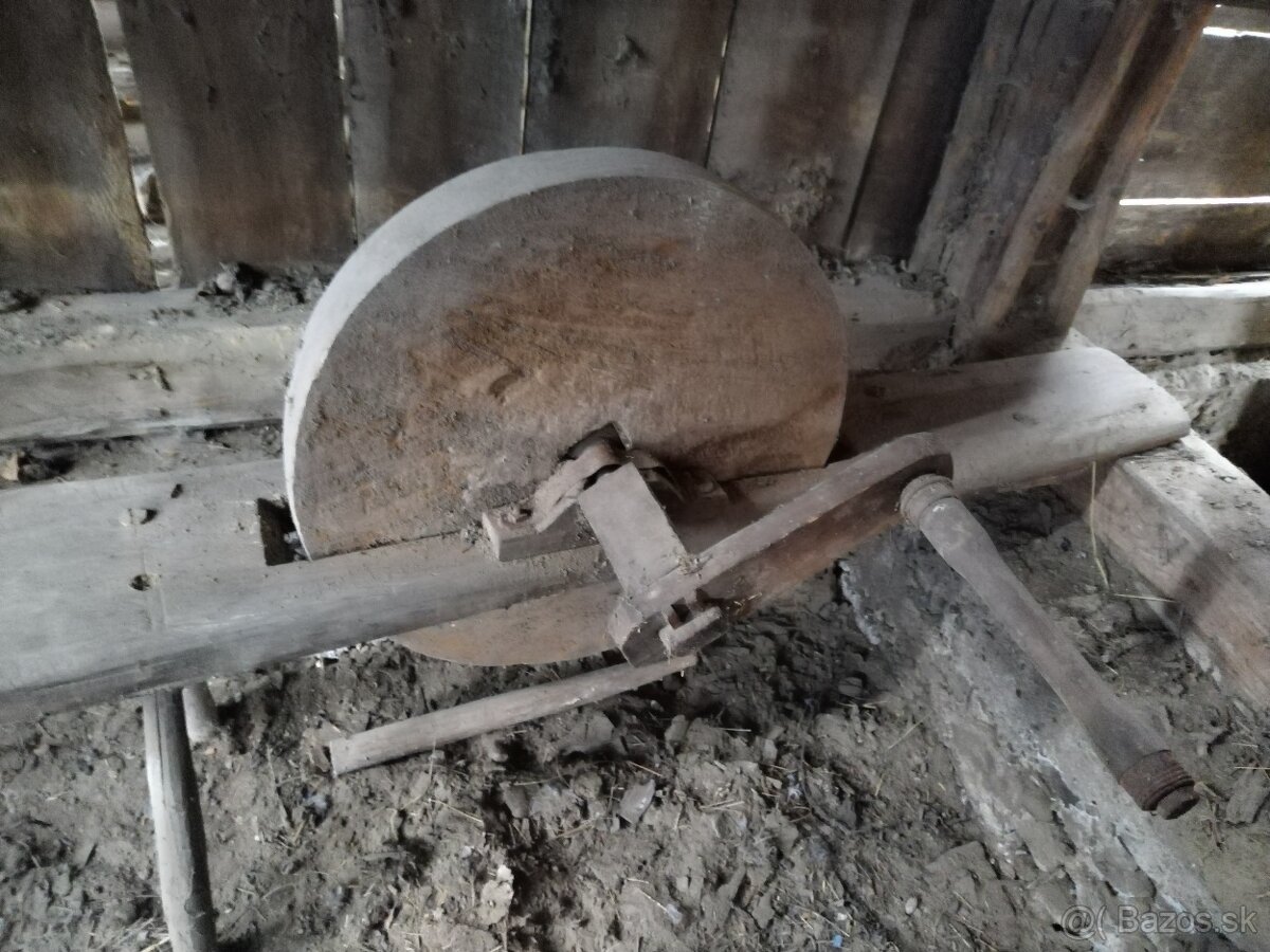 Drevené starožitnosti