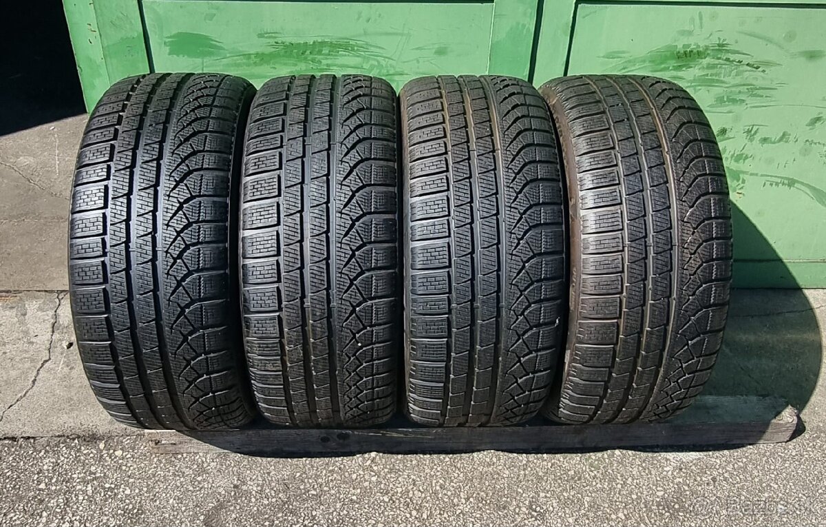 Zimné pneumatiky Pirelli 245/40R18