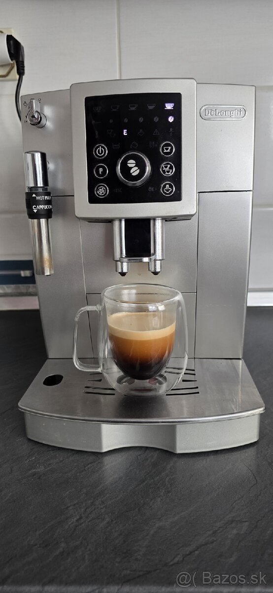 Kávovar Delongi