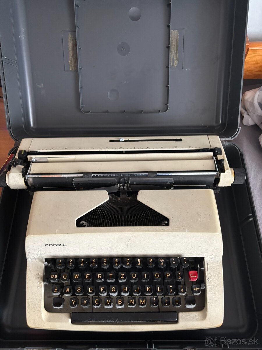 Písací stroj Consul 2226