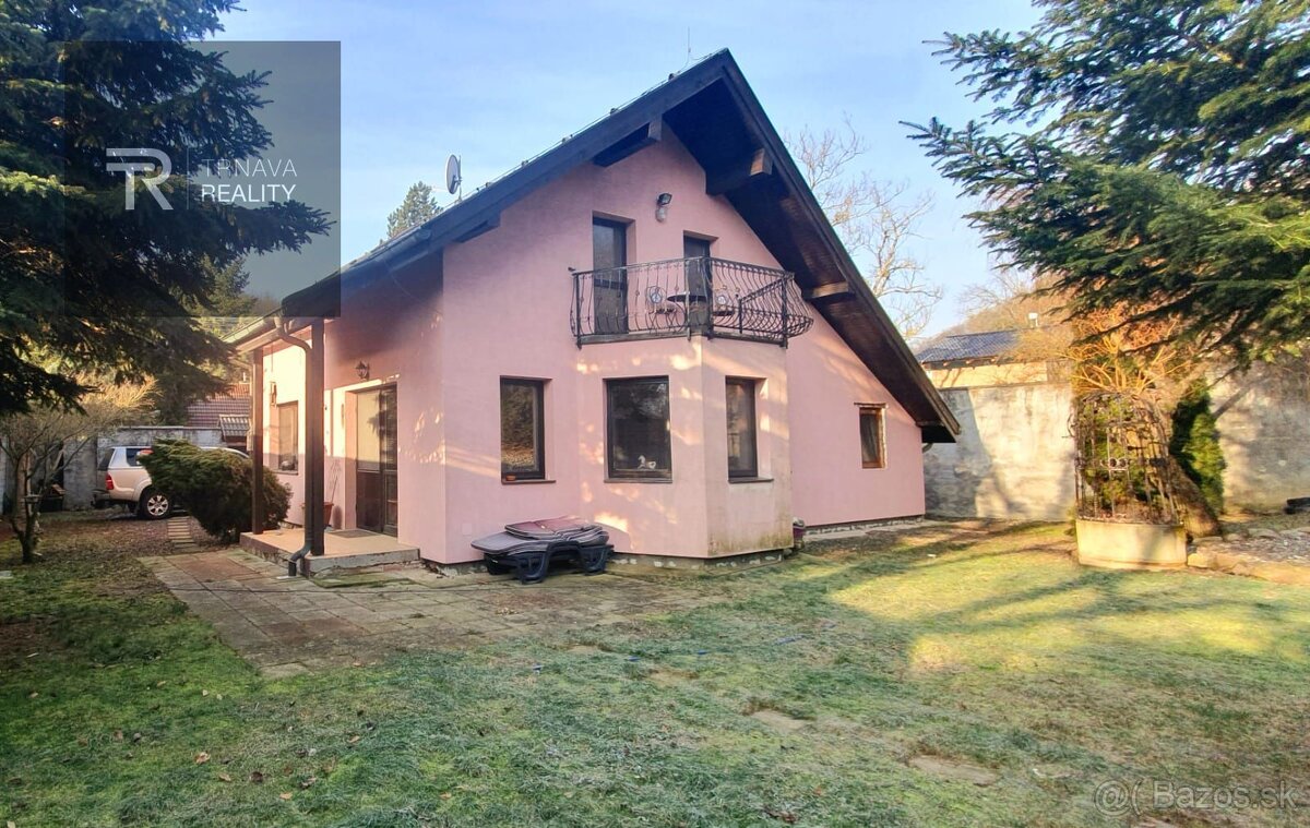 TRNAVA REALITY - 5 izb. rodinný dom, garáž, pozemok 844 m2,