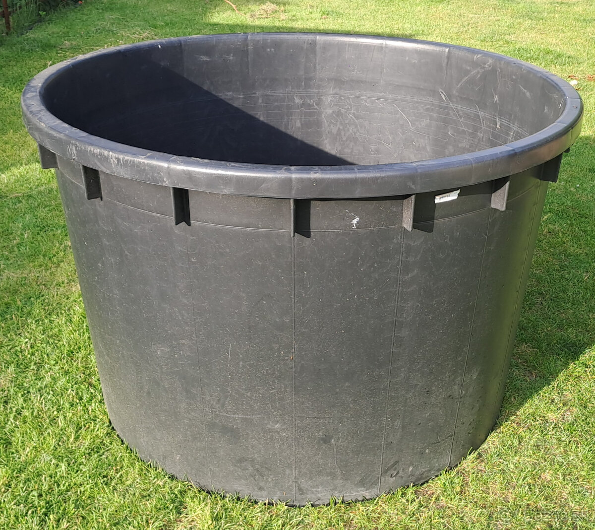 Nadoba, kaďa, kvetináč 1000 litrov
