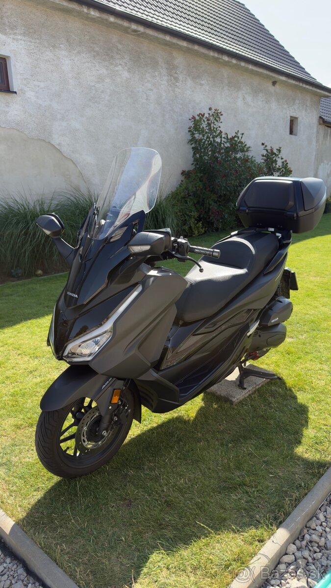 Predám skúter Honda Forza 125 r.2024