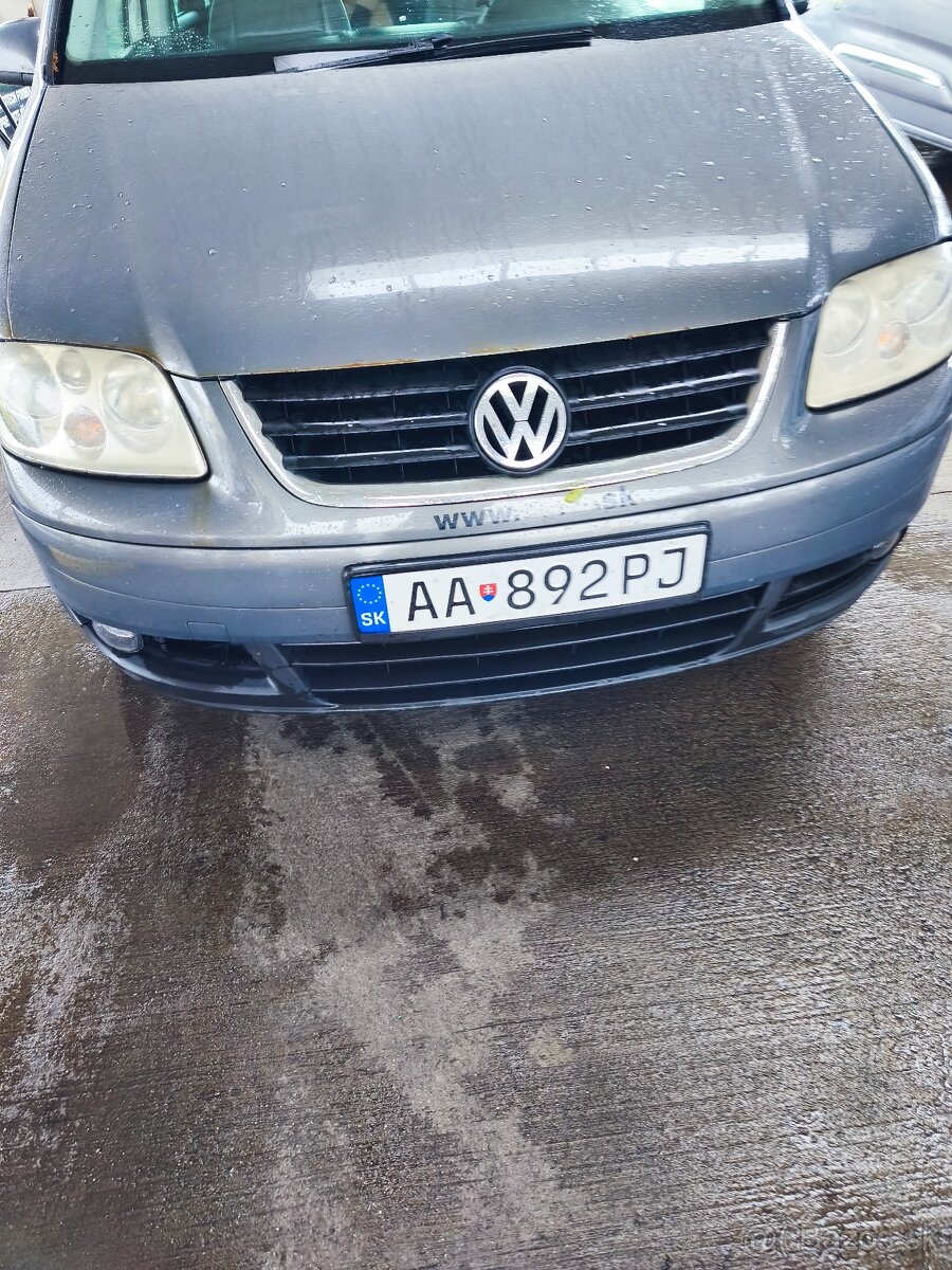 Volkswagen Touran 2.0 TDi