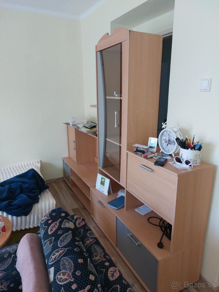 Obývacia stena na predaj