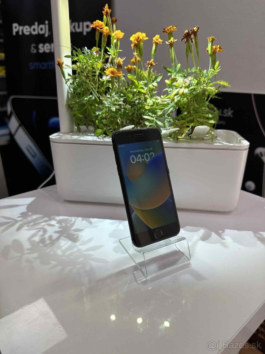 iPhone 8 64GB - Ako nový