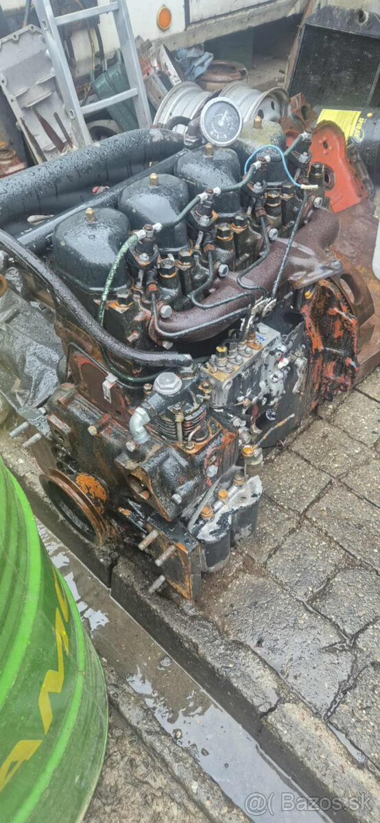 ponúkam motor zetor 77 72 62
