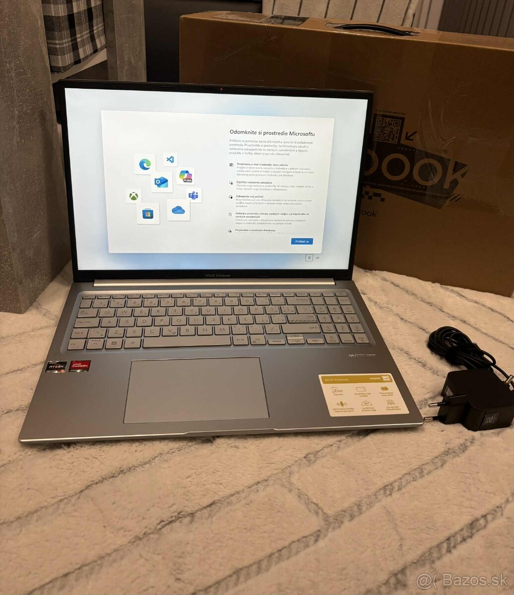 Asus VivoBook (M1605YA‑MB247W)