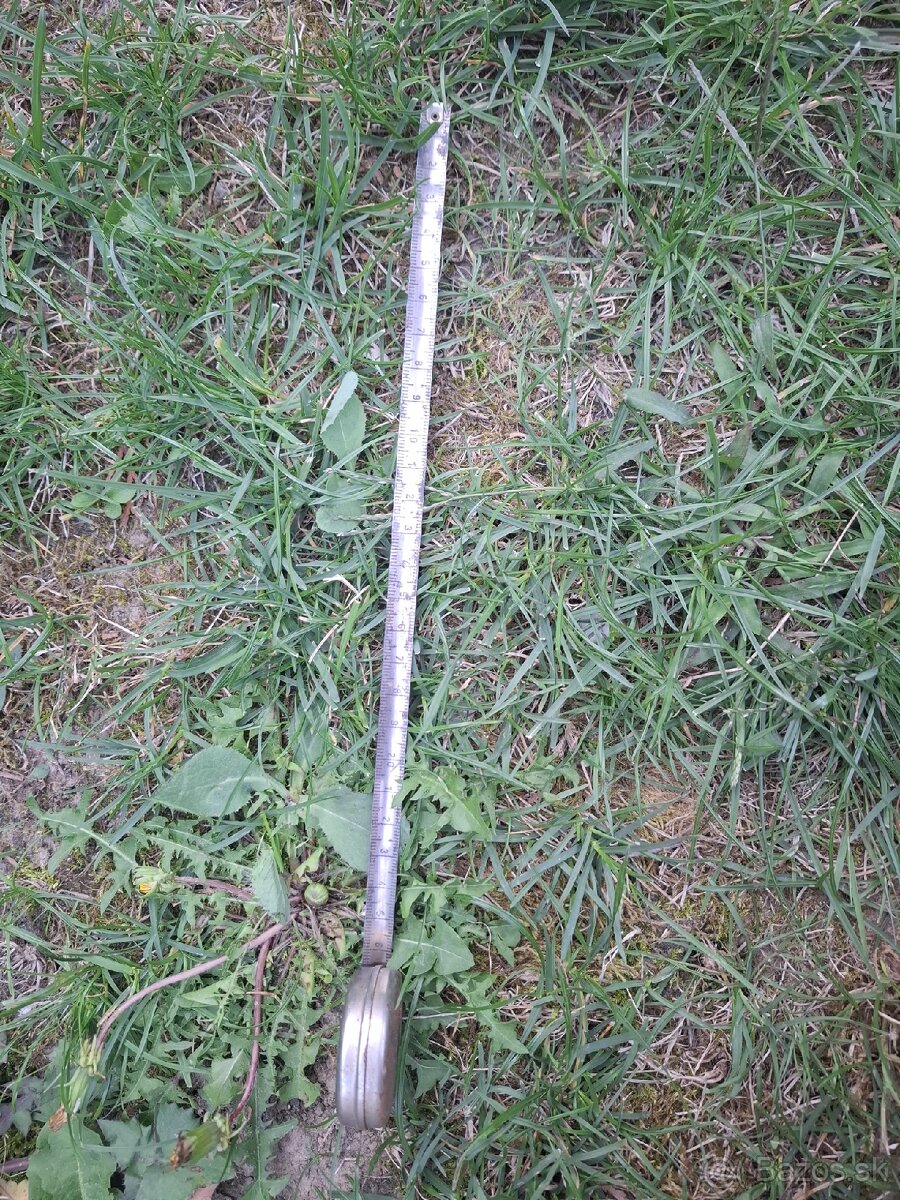 Retro oceľový zvinovací meter - funkčný