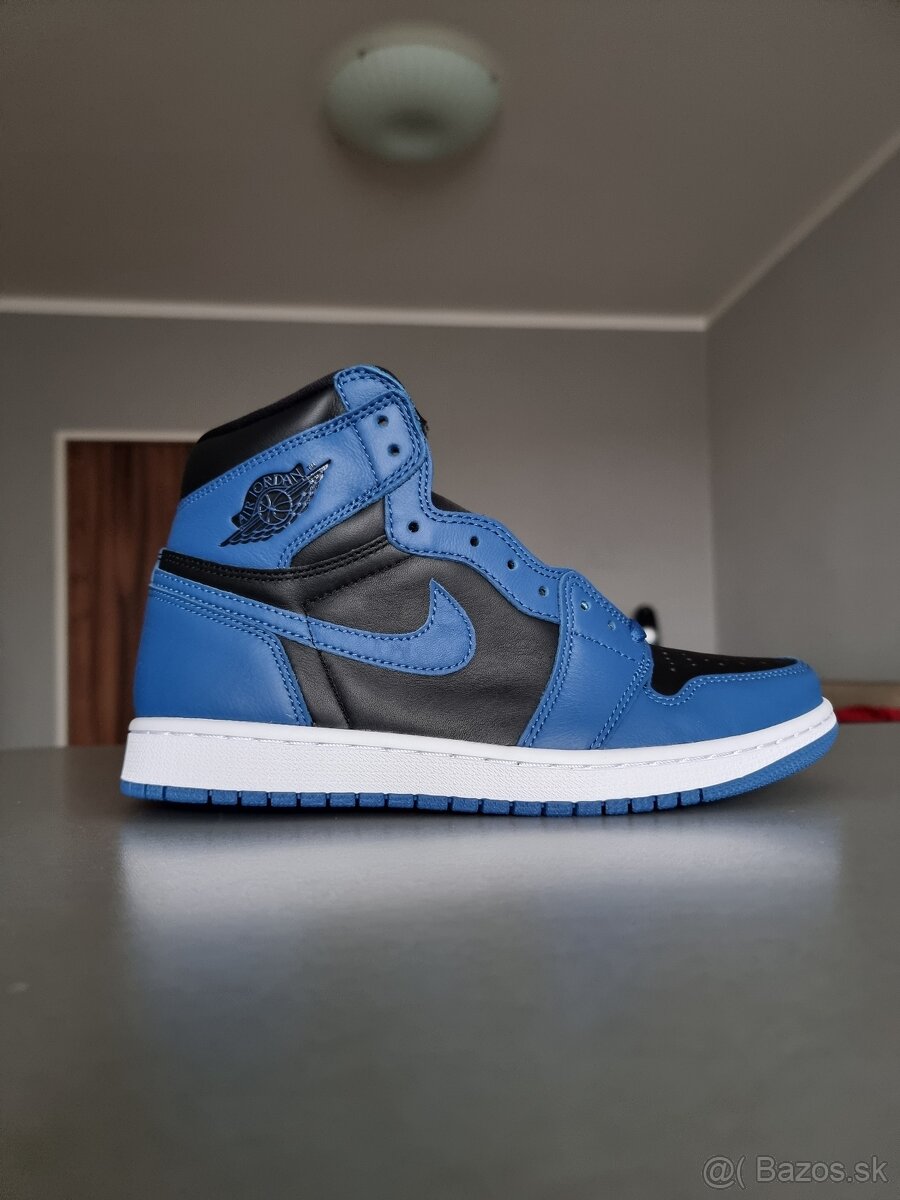 Nike Air Jordan 1 Retro High Dark Marina Blue