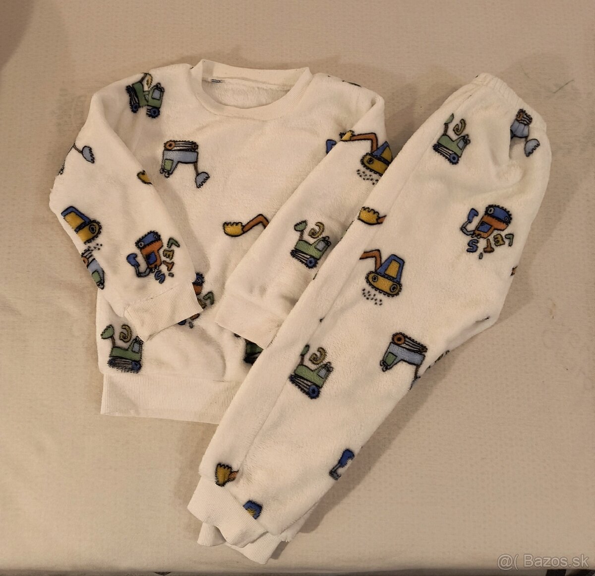 Flísove pyžamo s autami