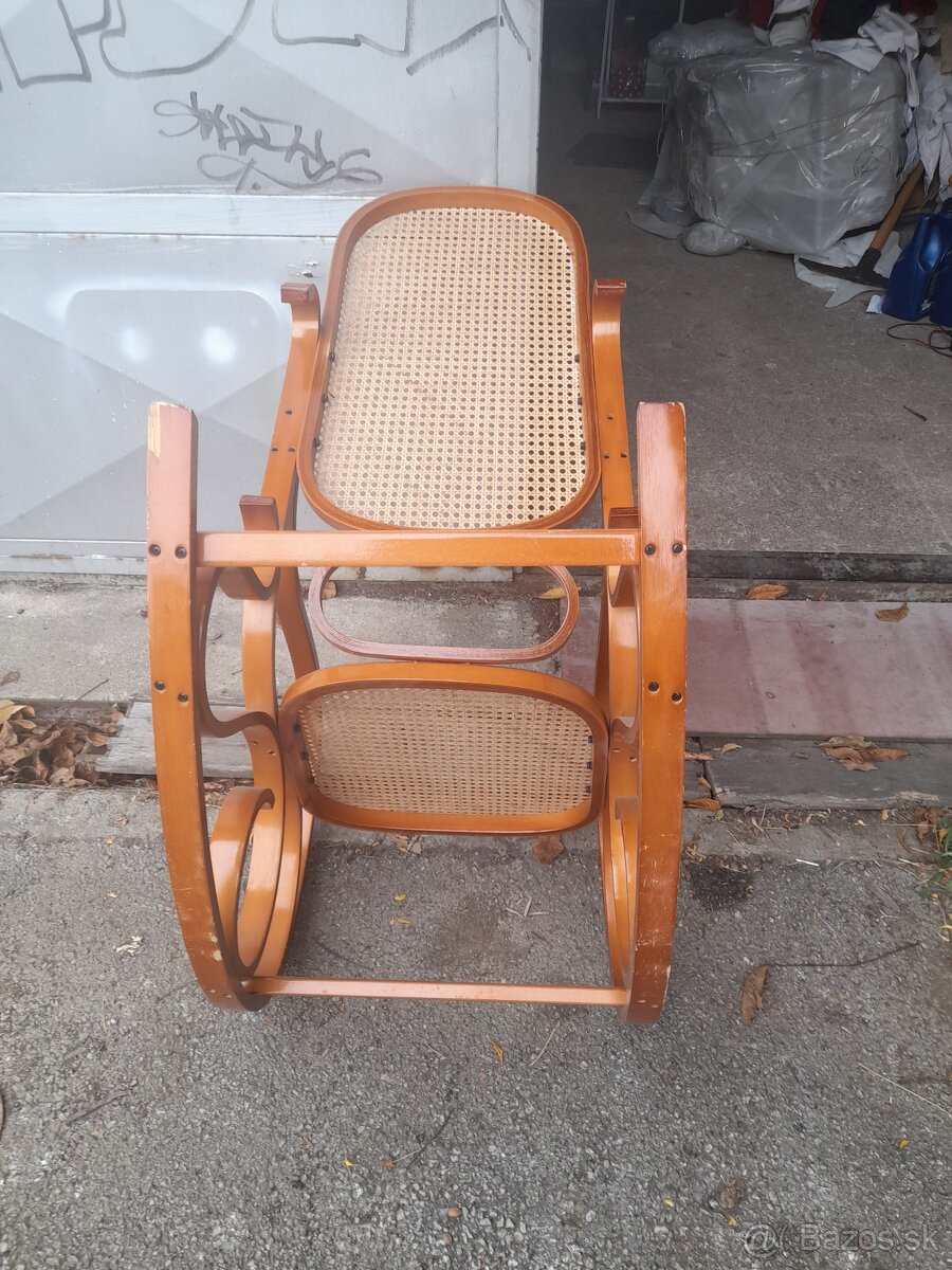 Thonet kreslo