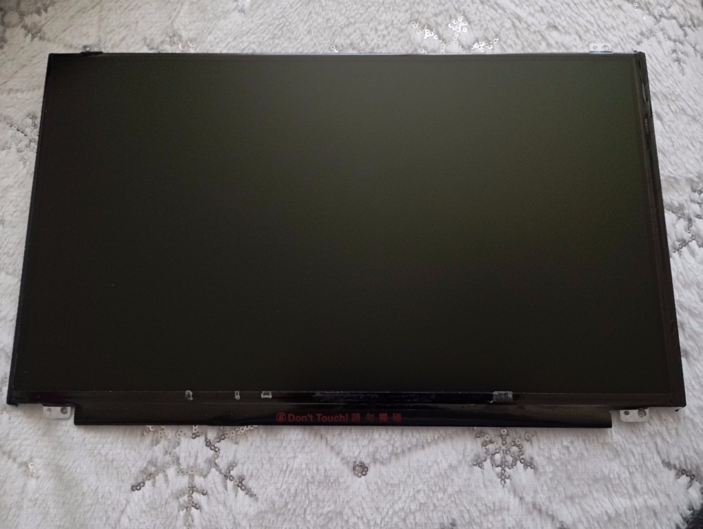 predám 15,6" LED SLIM displej , 30pin eDP - B156XTN07