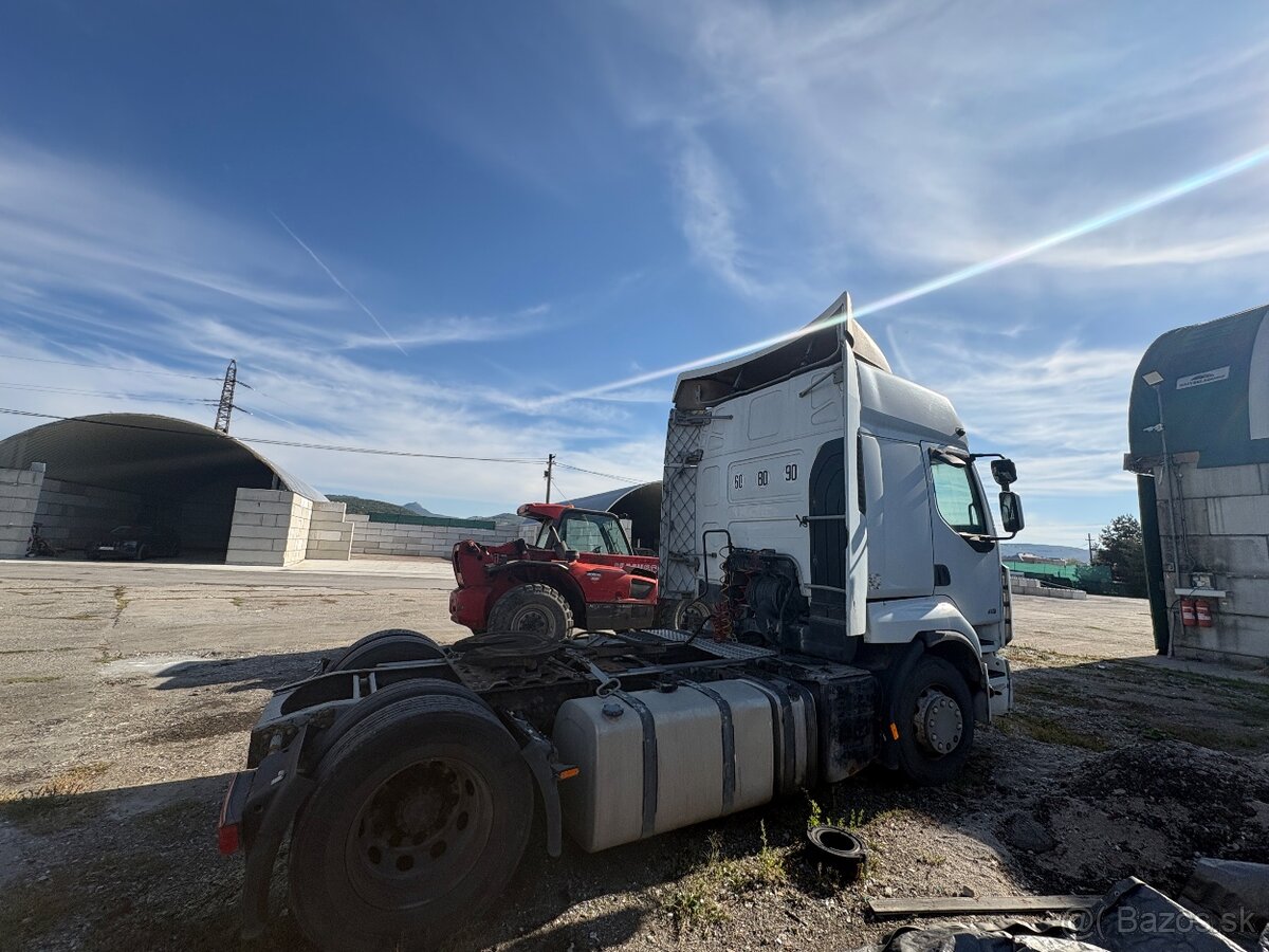 Renault premium tahač
