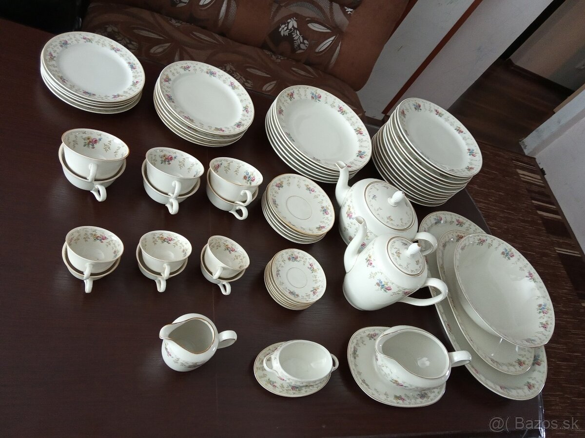 Obedová porcelánová sada KPM Royal Ivory