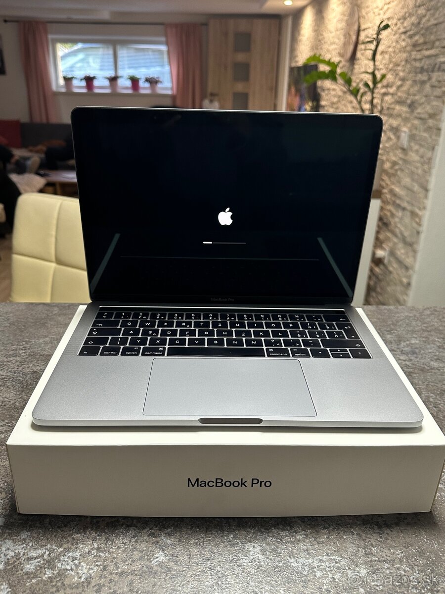 Macbook Pro , touchbar