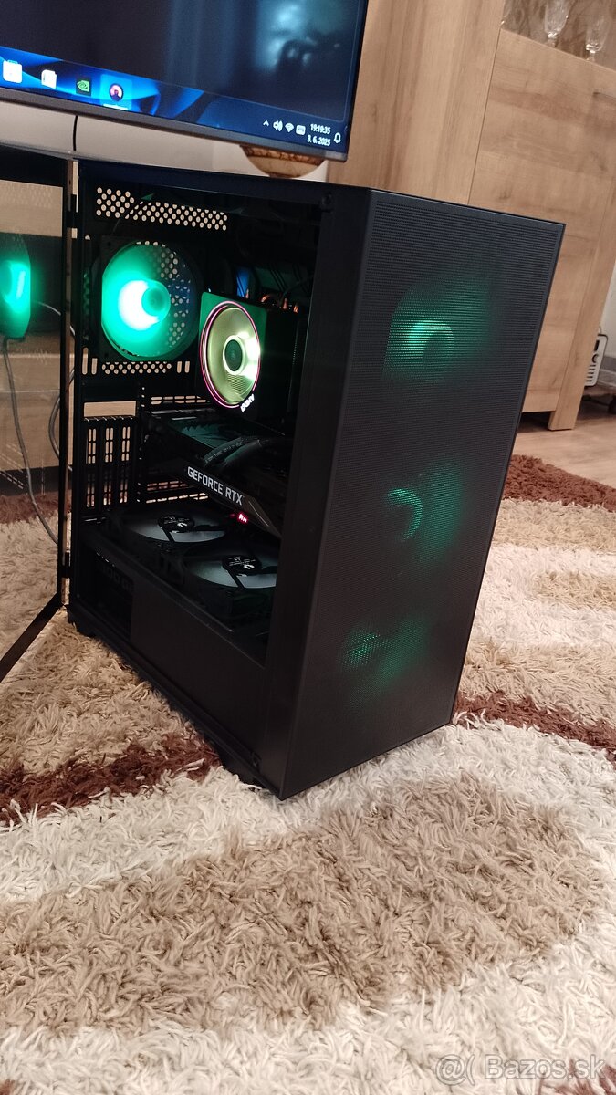 Predam výkonný herný PC/RYZEN 9 3900X/RTX 3070 8GB/DDR4 32GB