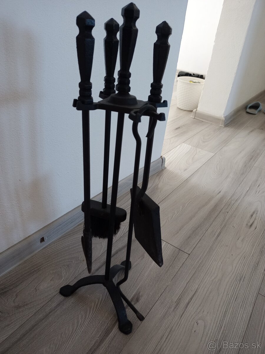 Náradie ku krbu