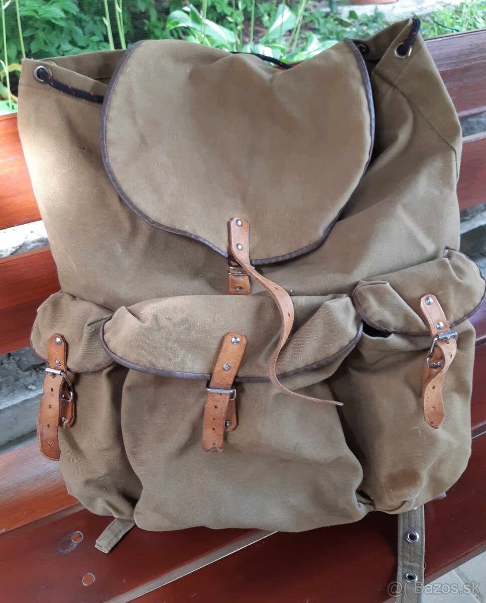 Retro ruksak