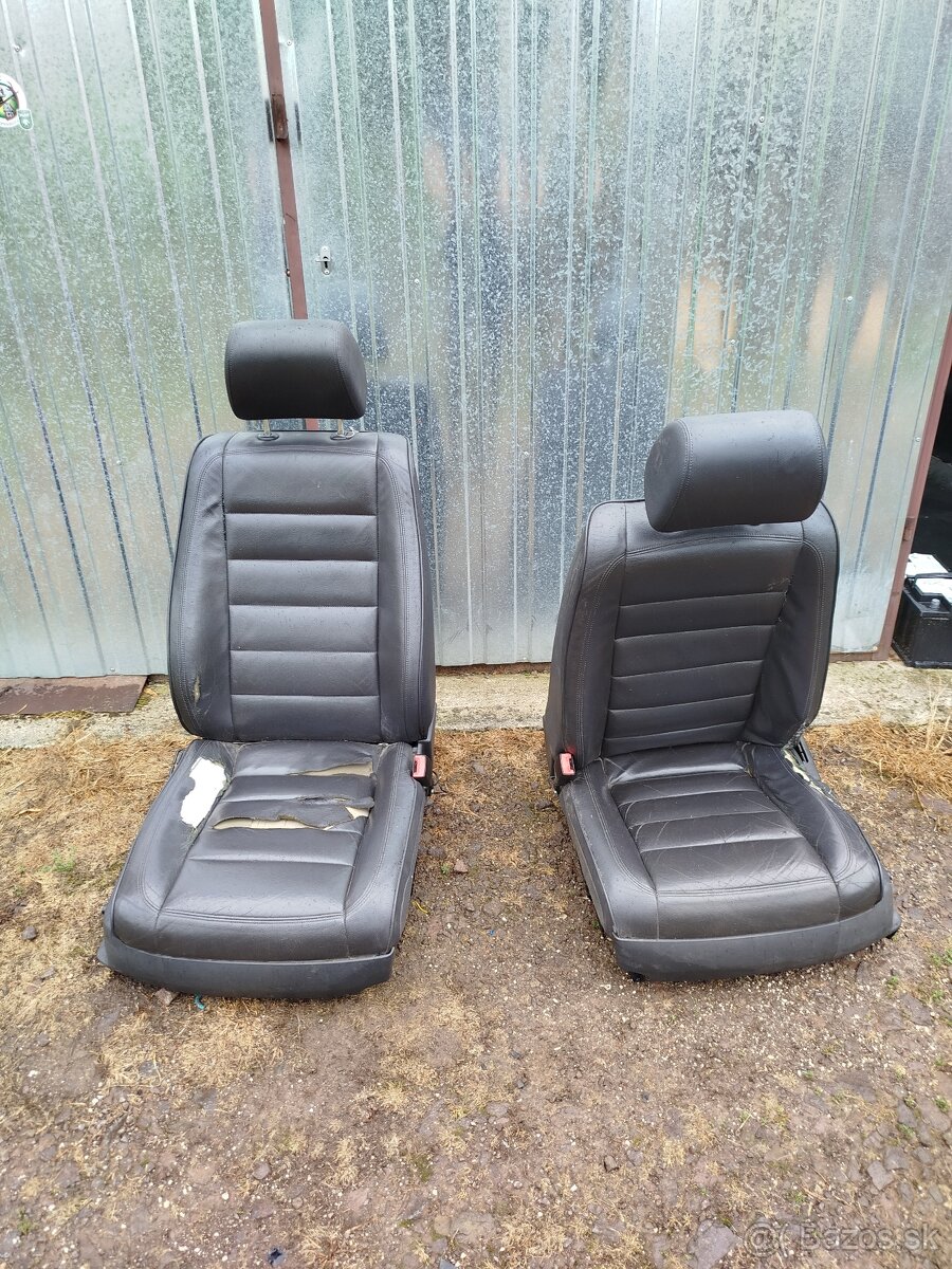 Vw Touareg kožené sedačky