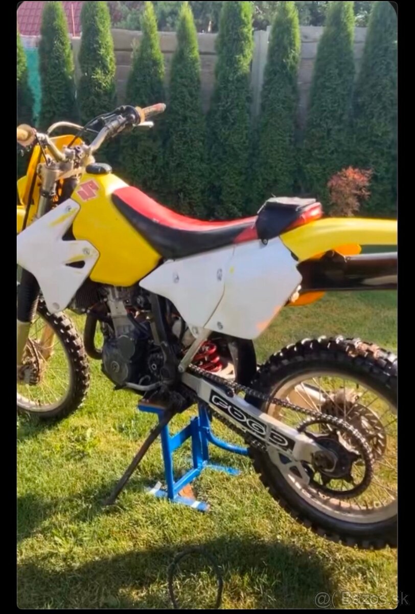Rozpredal na dieli suzuki drz400e