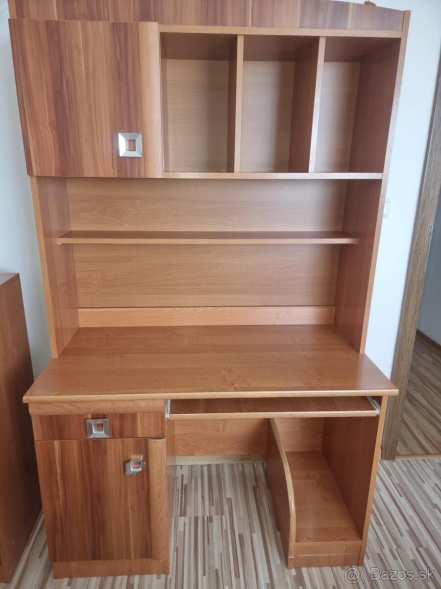 Študentský nábytok