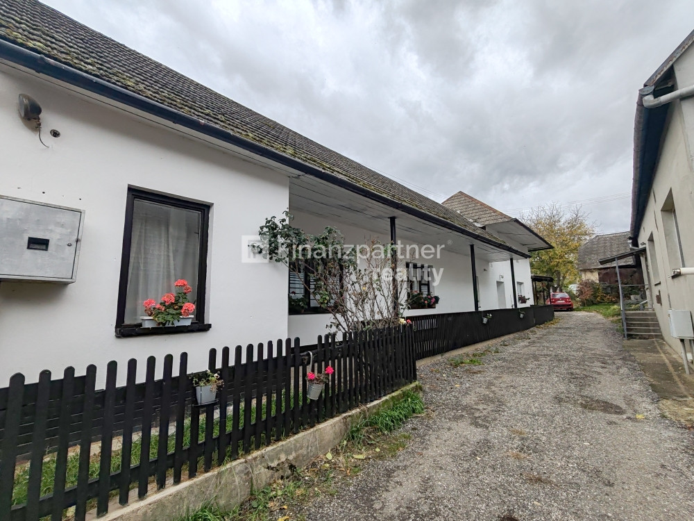 NOVINKA Rodinný dom s veľkým pozemkom a výhľadom na Veľkú J