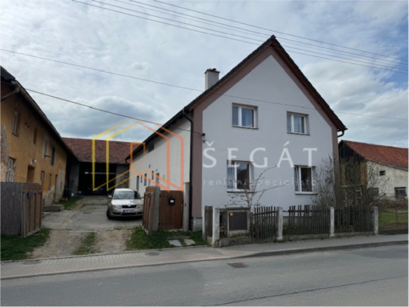 Prodejdvou domů v Pustějově okr. Nový Jičín.