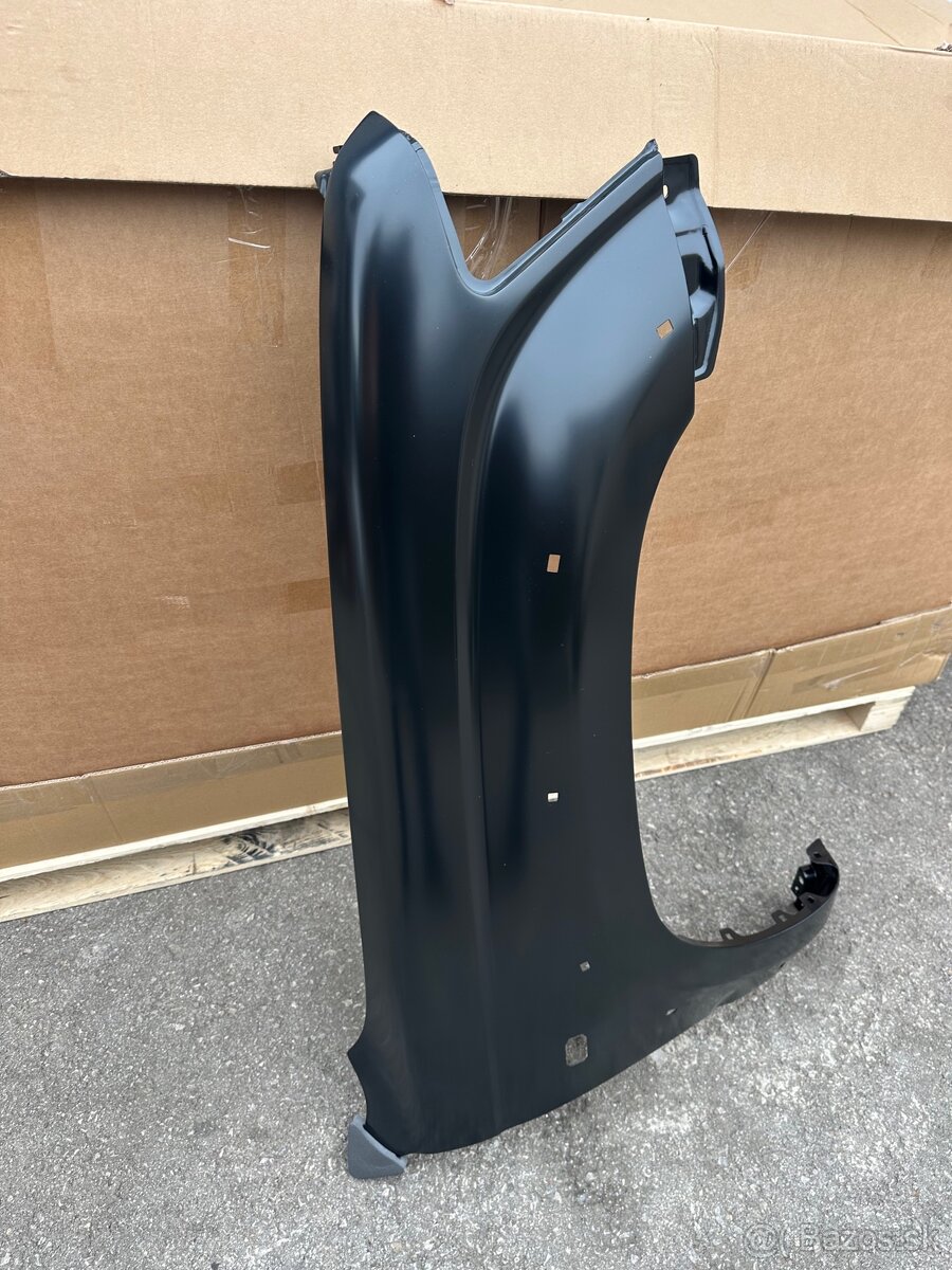 Toyota Hilux Pravy predny blatnik 1998-2004