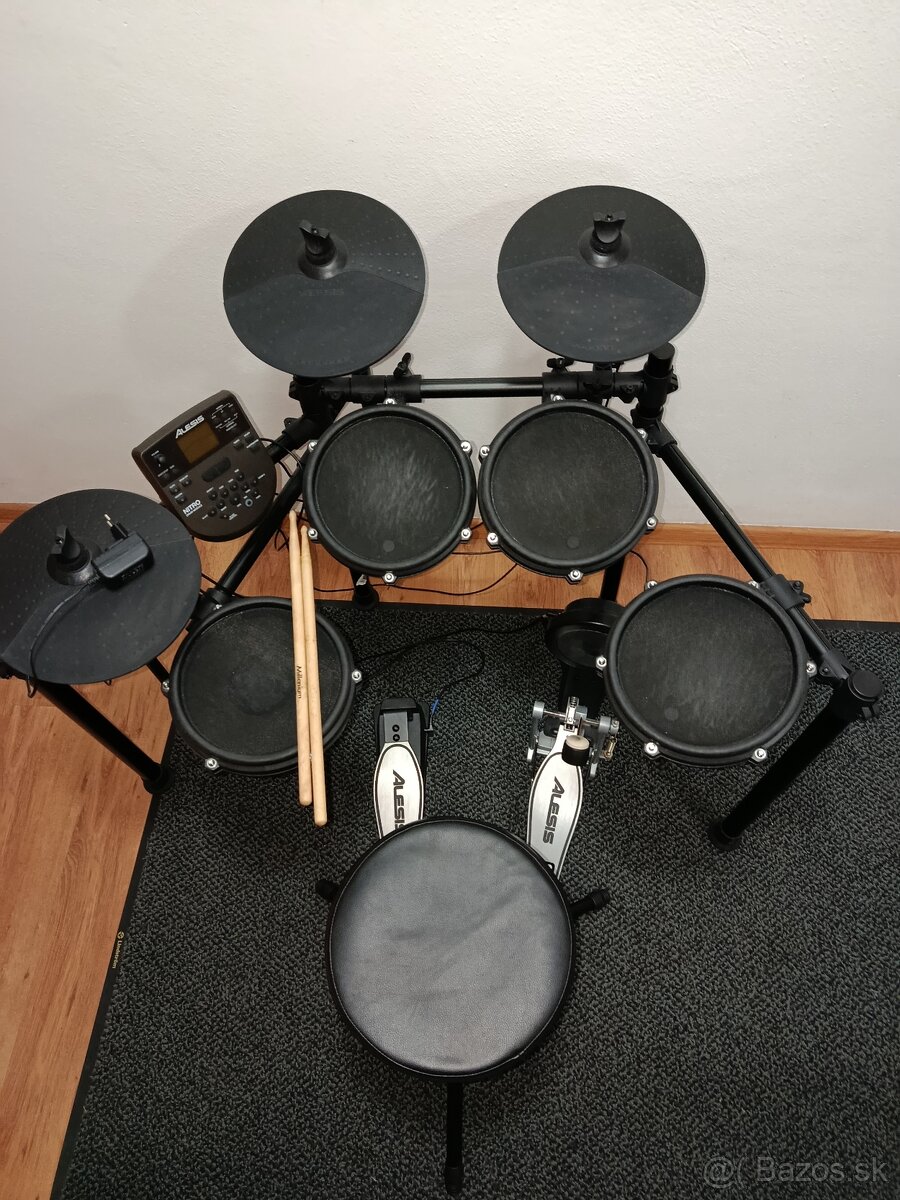 Bicie alesis - ako nové