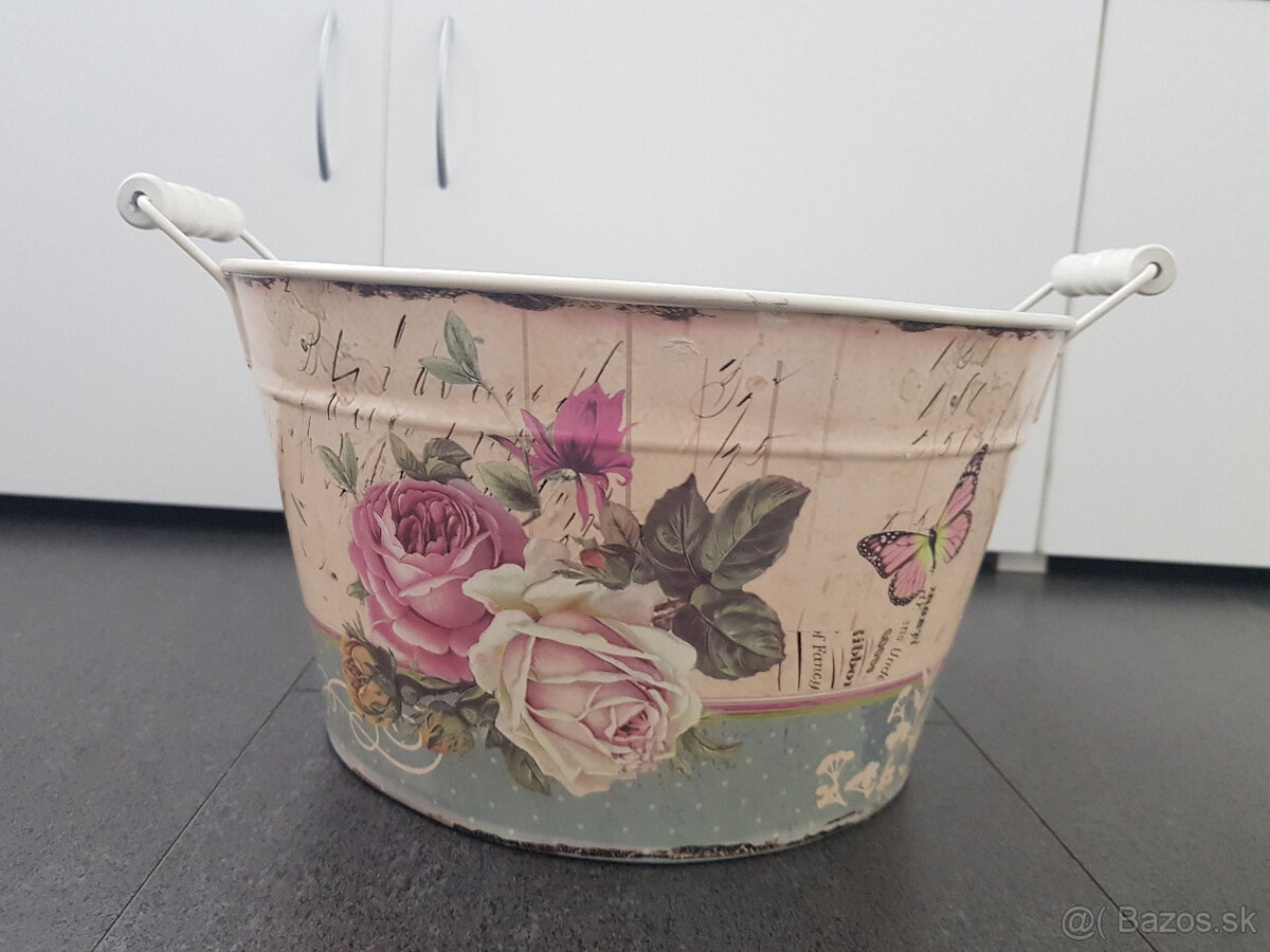Okrasný vintage kýblik
