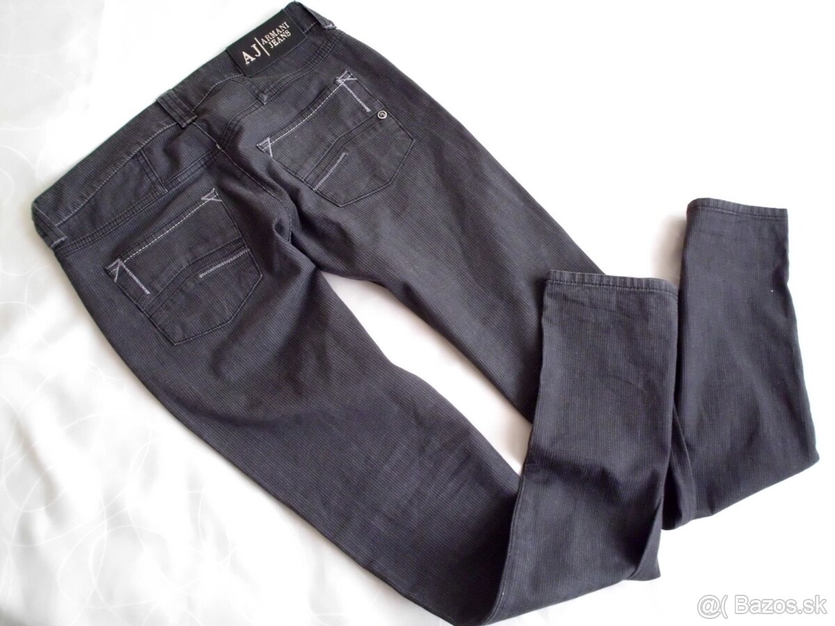 Armani Jeans dámske skinny nohavice   M-28