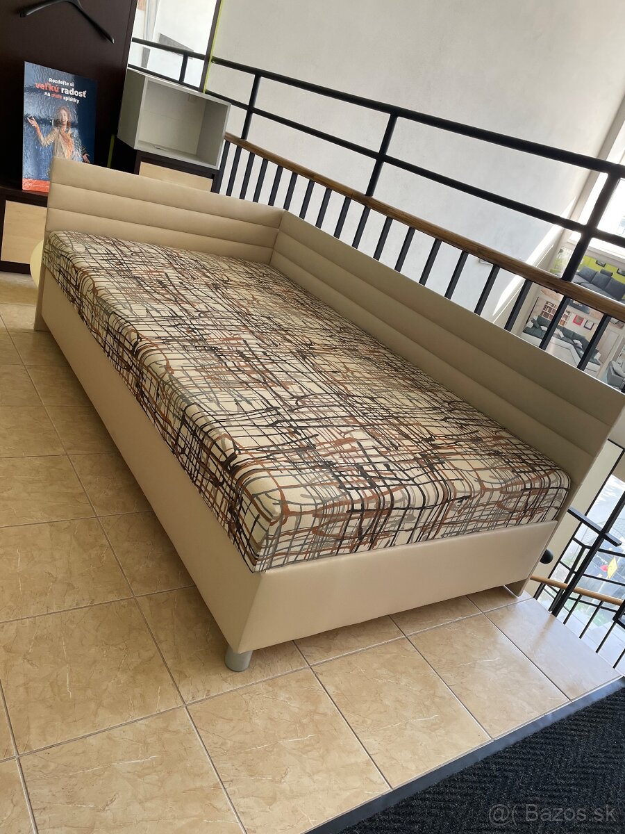 Posteľ 110x200