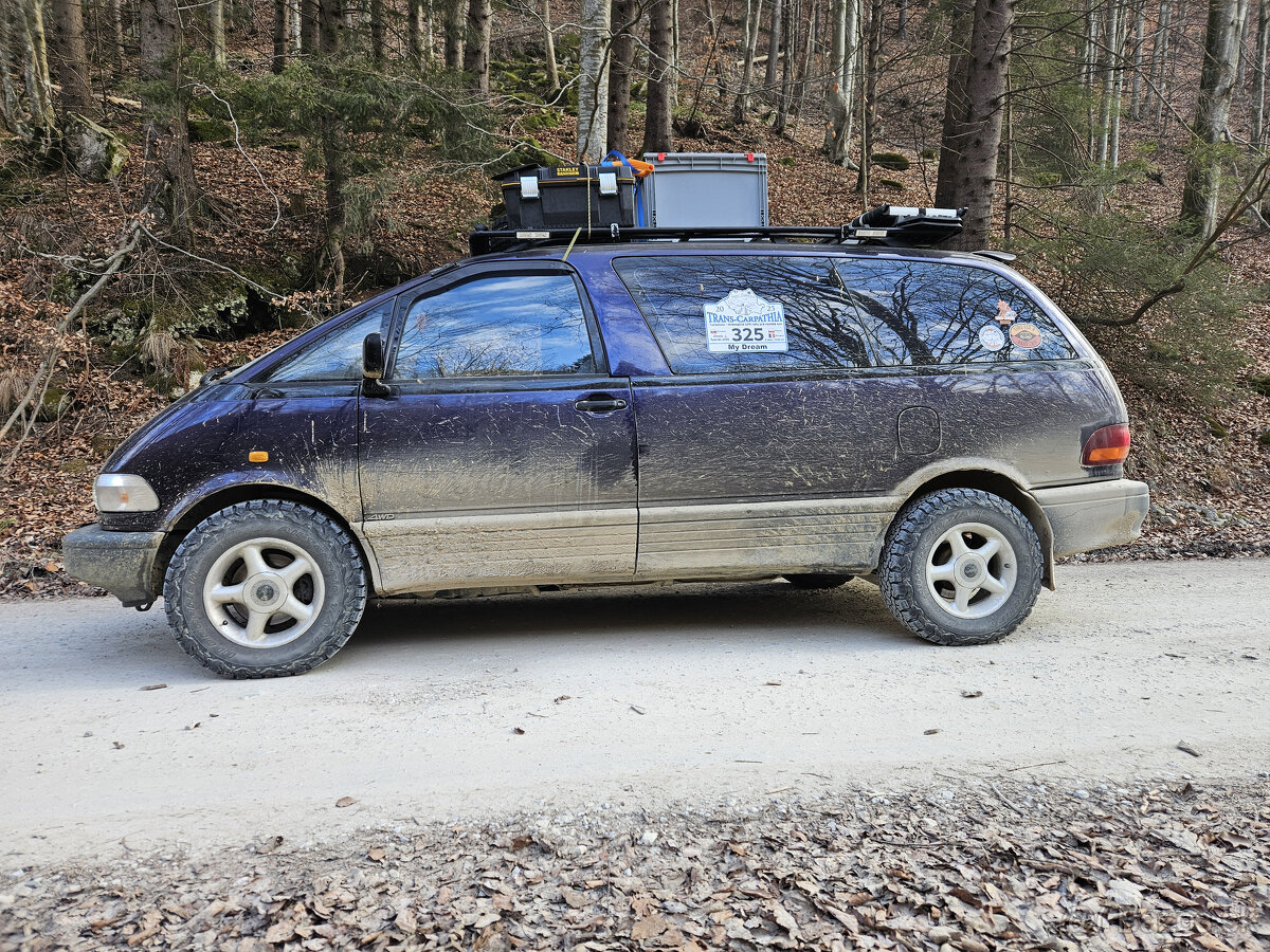 Toyota Previa 4x4 2 ks r.v.1996