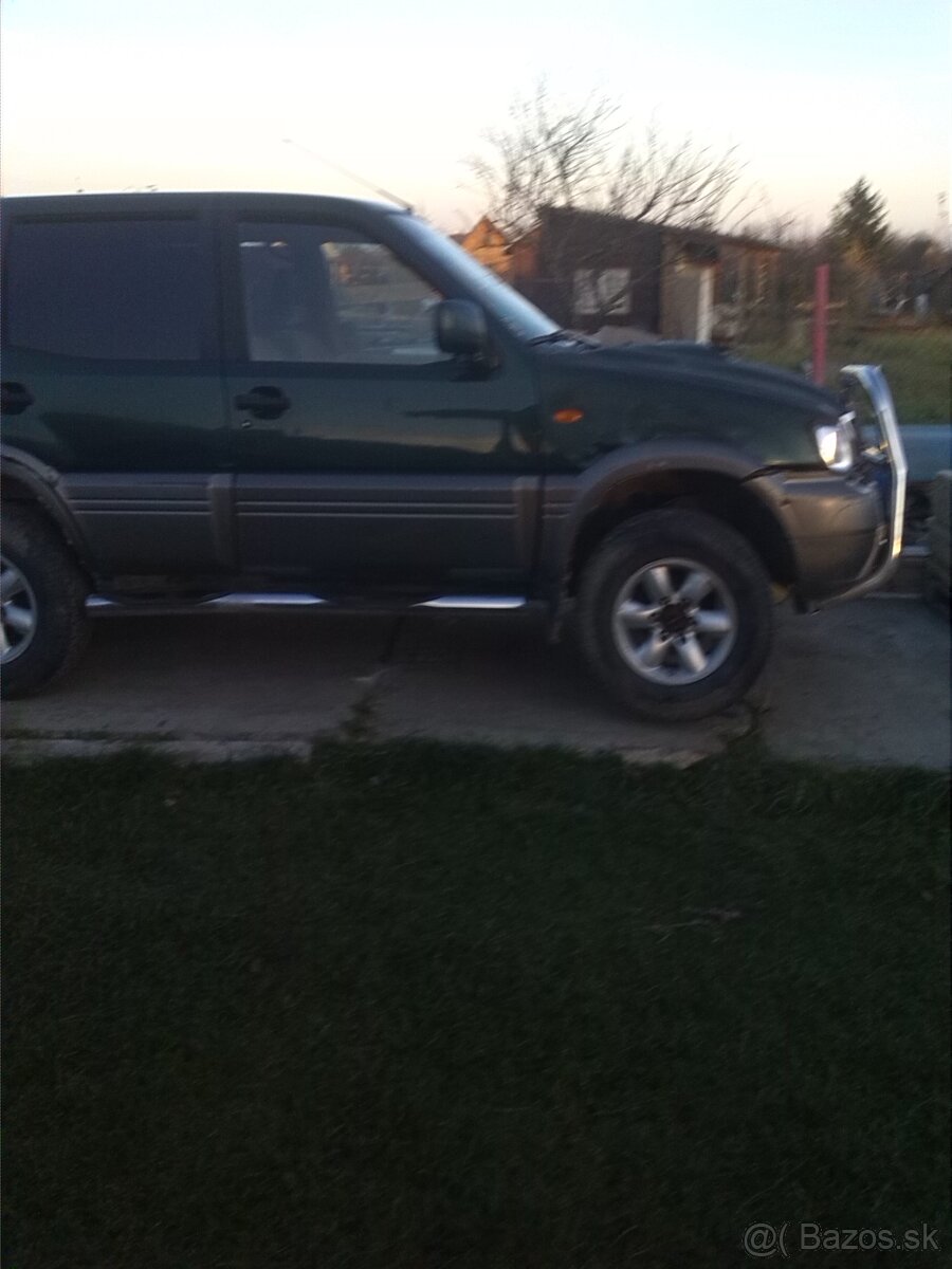 Rozpredám Nissan Terrano 2,7 a3,0