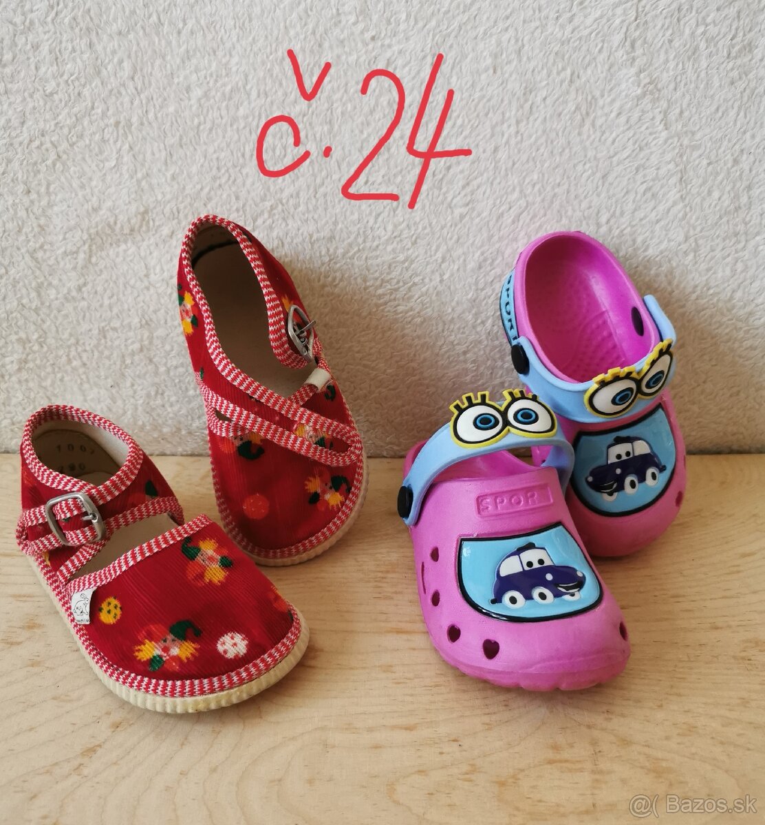 Prezuvky, červené papuče, gumové šľapky, našuchovačky, č 24