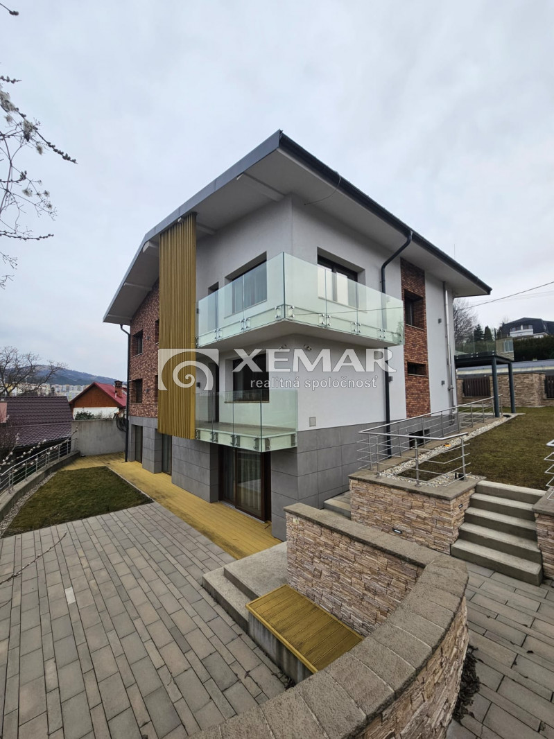 Pradaj luxusná vila Banská Bystrica