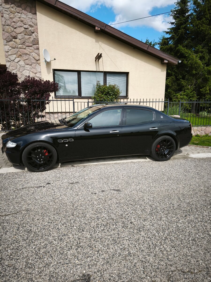 Maserati Quattroporte