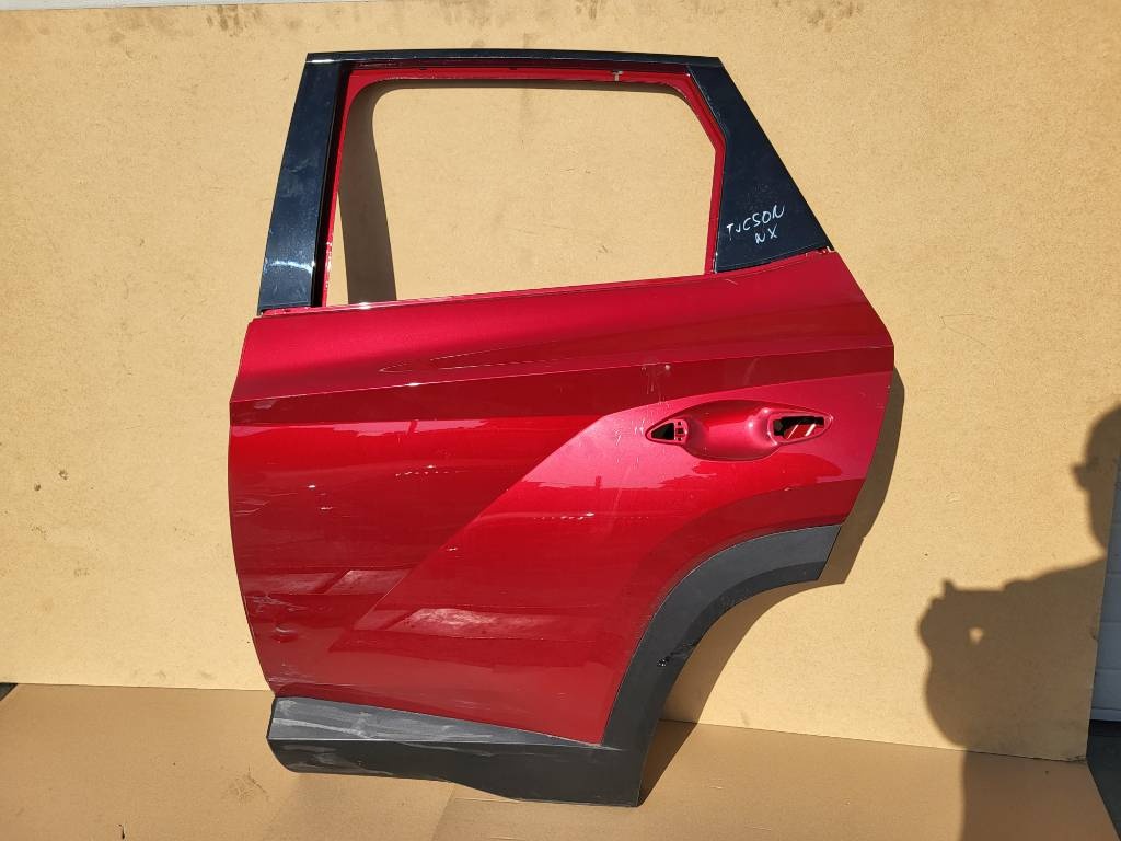 Hyundai tucson nx4 dvere lave prave
