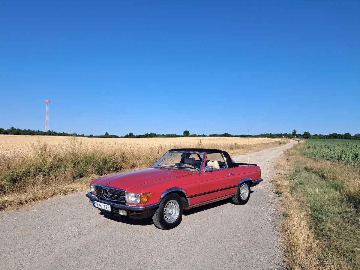 Mercedes SL W107
