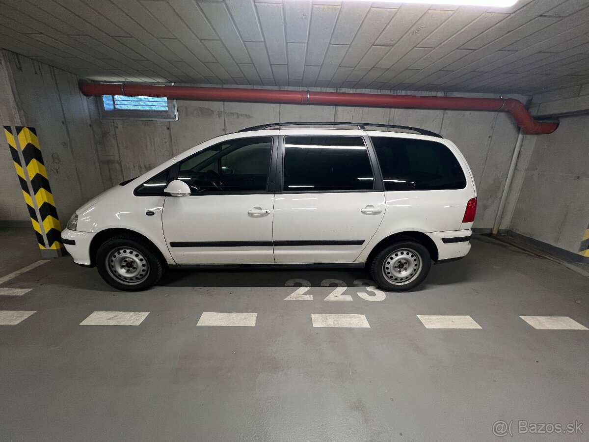 seat alhambra