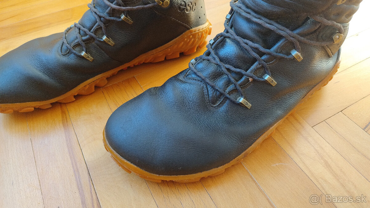 Barefoot turistické topánky Vivobarefoot, veľkosť 48