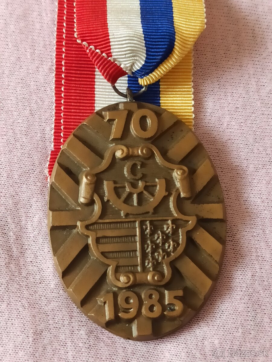 Predám - Kremnica na stuhe.