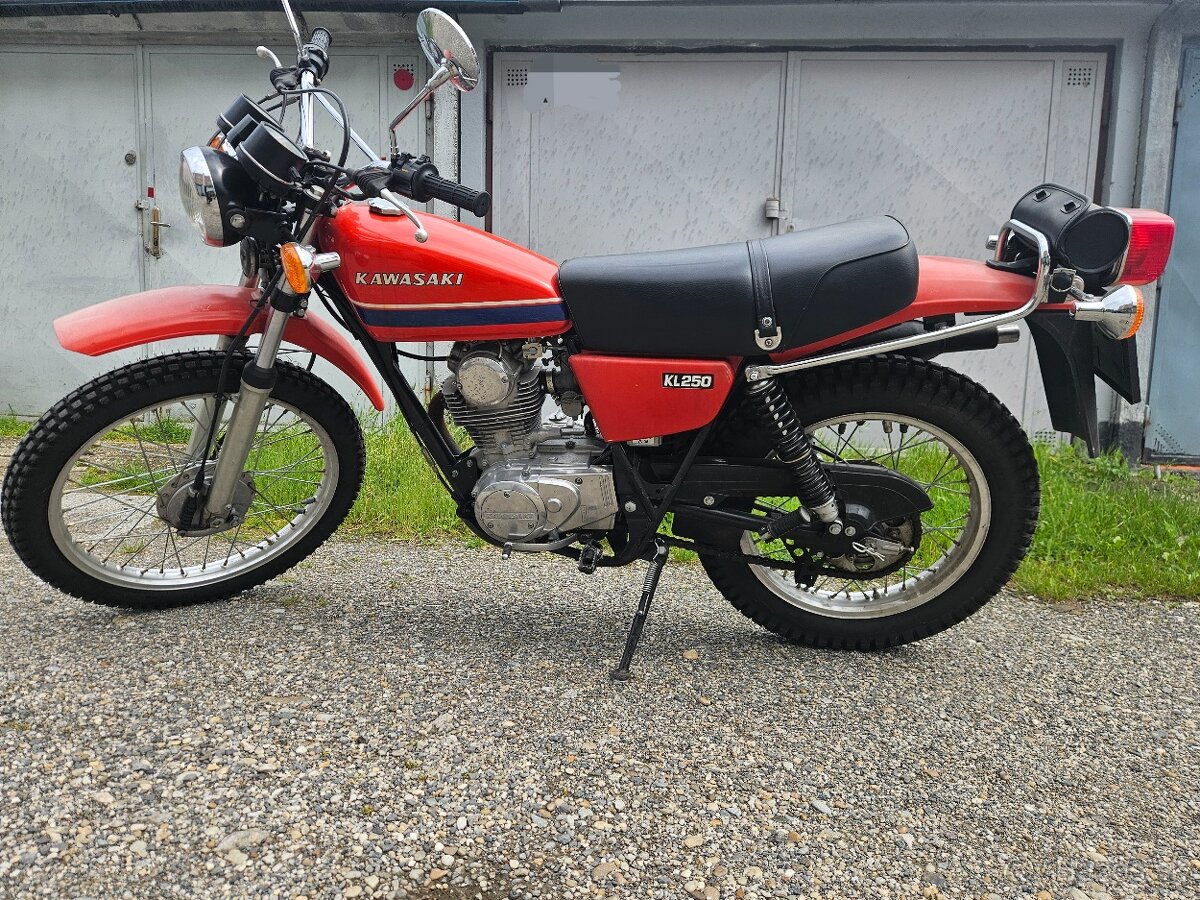 Kawasaki kl250a