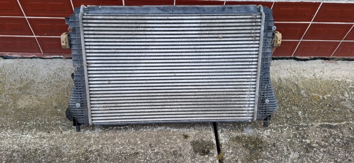 Chladič a Intercooler VW Passat CC , VW Passat B6