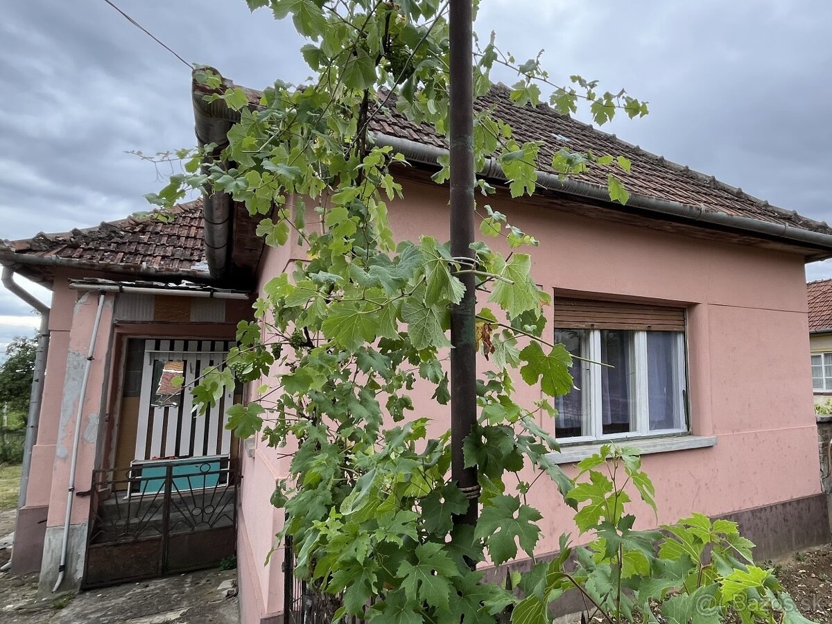 Szalonna - 3i RD pri jazere Rakaca v dobrom stave len 1h od