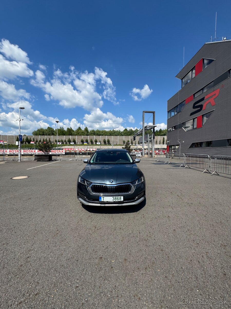 Škoda Octavia 4 scout TOP