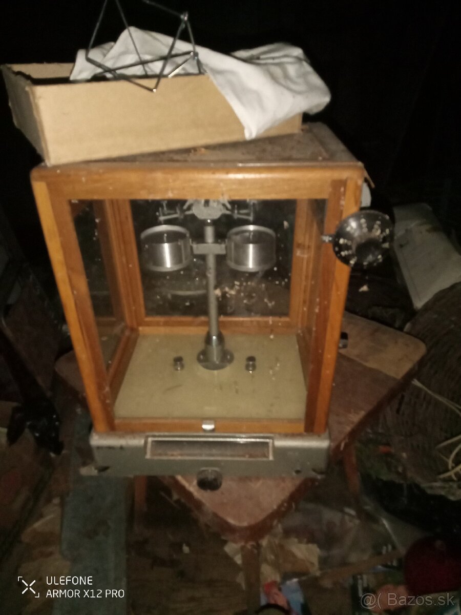 Predám laboratórne váhy