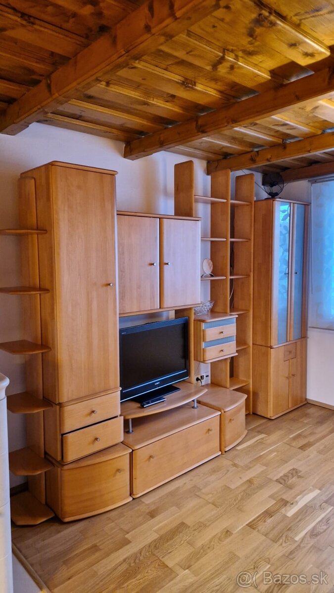 Obývacia stena